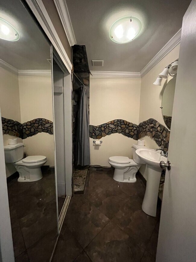 Foto del edificio - Cozy, ground floor condo for rent