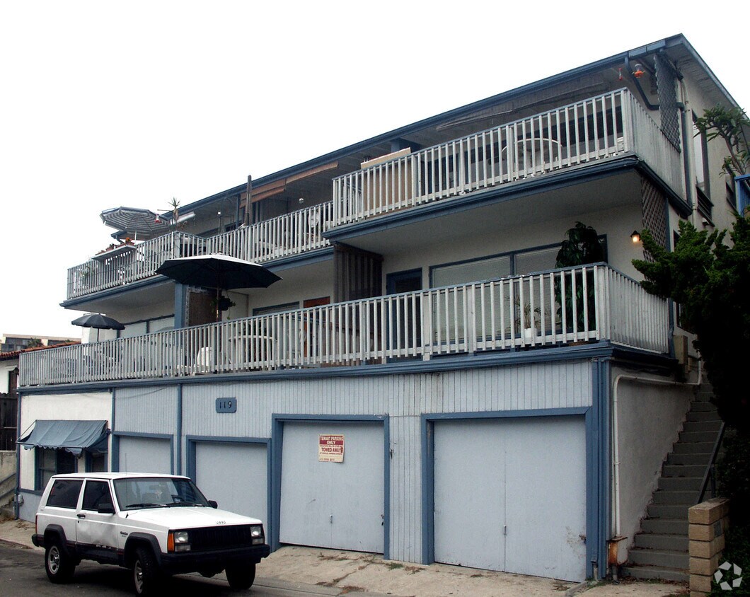 Primary Photo - 119 Coronado Ln