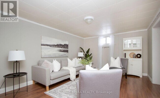 Photo du bâtiment - 779 Whitman Crescent
