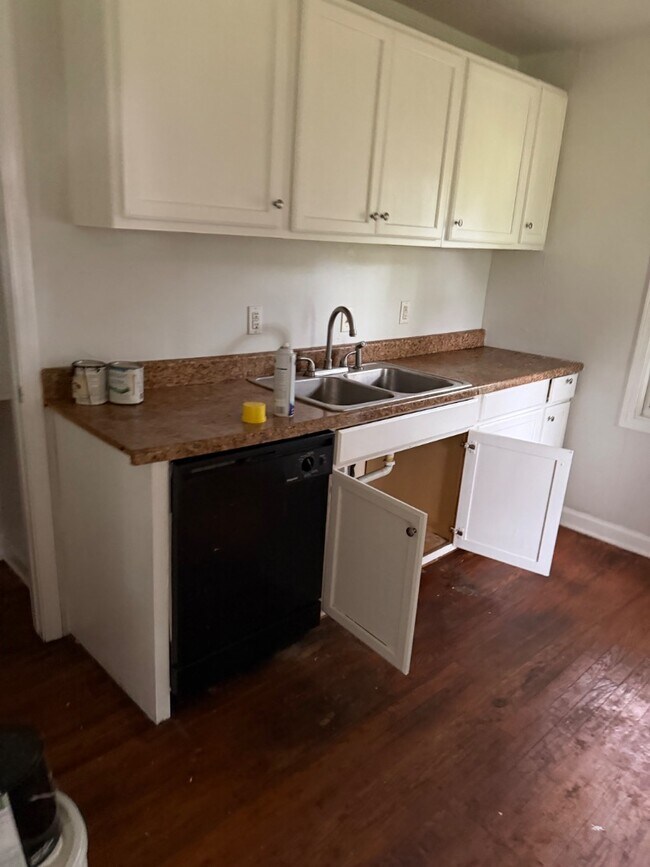 Foto del edificio - 4221 SE 46th St