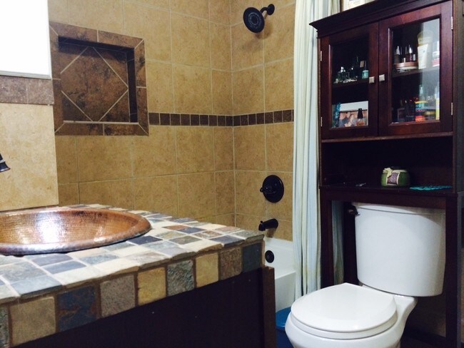 Foto del edificio - 1900 Axtell St