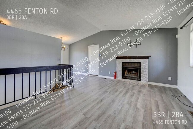 Building Photo - 4465 Fenton Rd