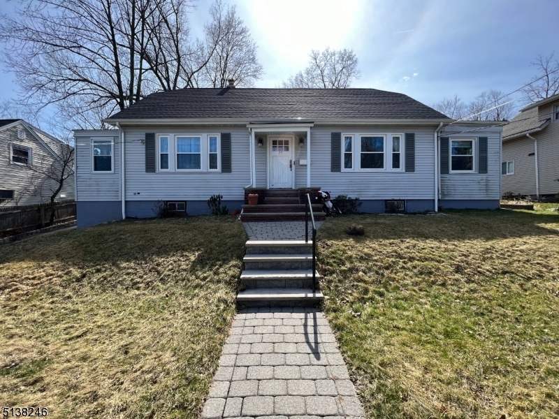 Primary Photo - 77 Myrtle Ave