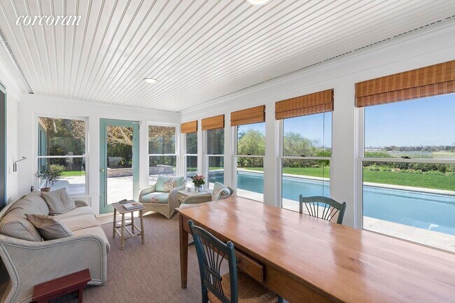 Foto del edificio - 120 Bay Ln