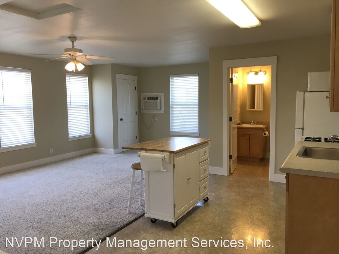 Studio, 1 bath House 1821 Roth Street un... House for Rent in Chico