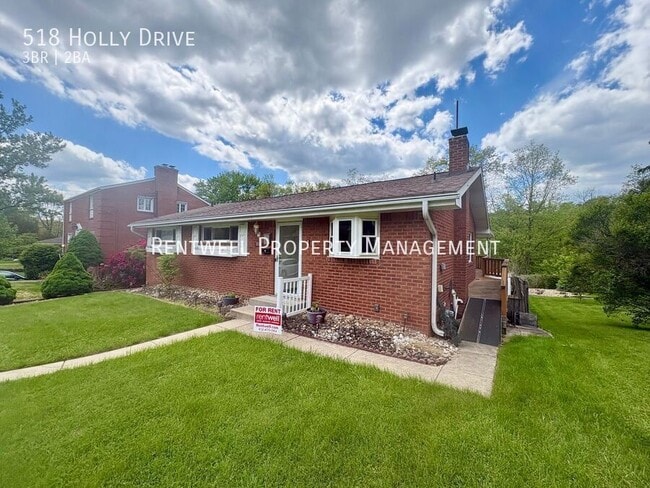 Photo - 518 Holly Dr House