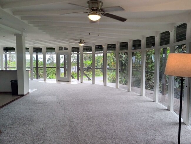 Building Photo - 16-2032 Vista Dr.