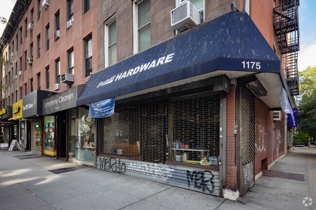Entrance - 1175 2nd Ave