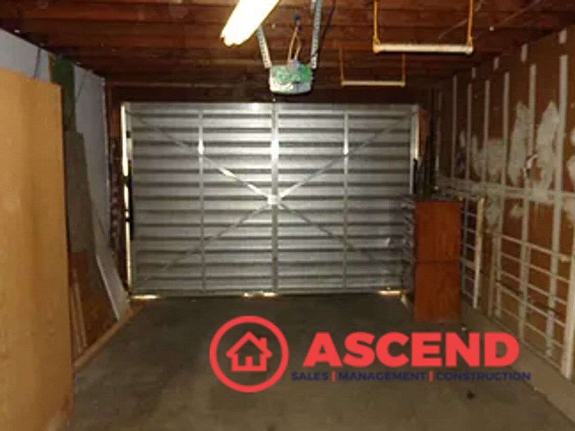 Foto del edificio - Quaint 3 Bedroom Home Near Stockdale Hwy. & New Stine Rd.