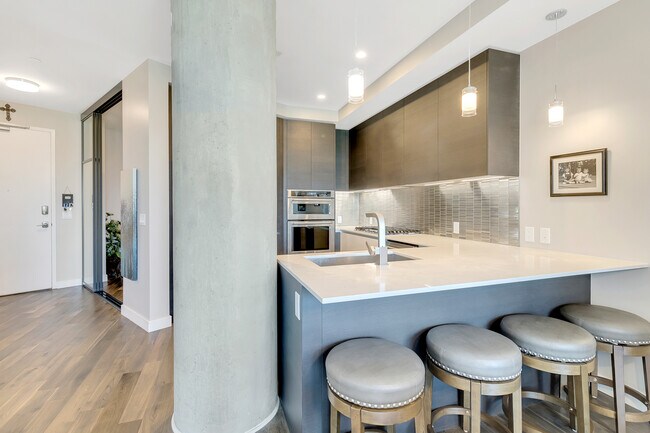 Kitchen - 4200 W 17th Ave