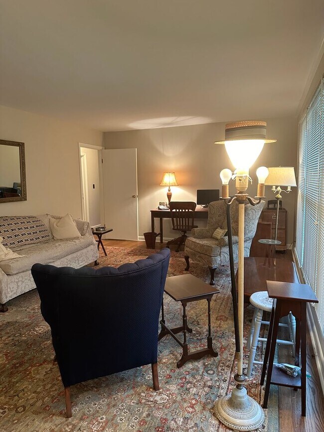 Foto del edificio - 3 Bedroom / 2 Bath Brick Home  Kingsport, TN