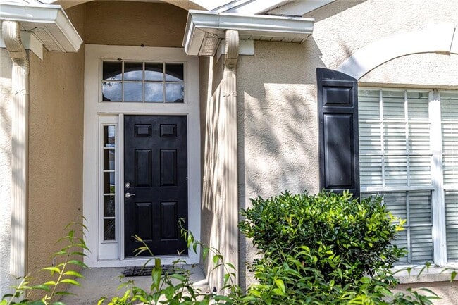 Building Photo - 29841 Morningmist Dr