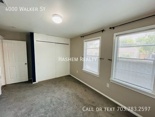 Foto del edificio - 4000 Walker St