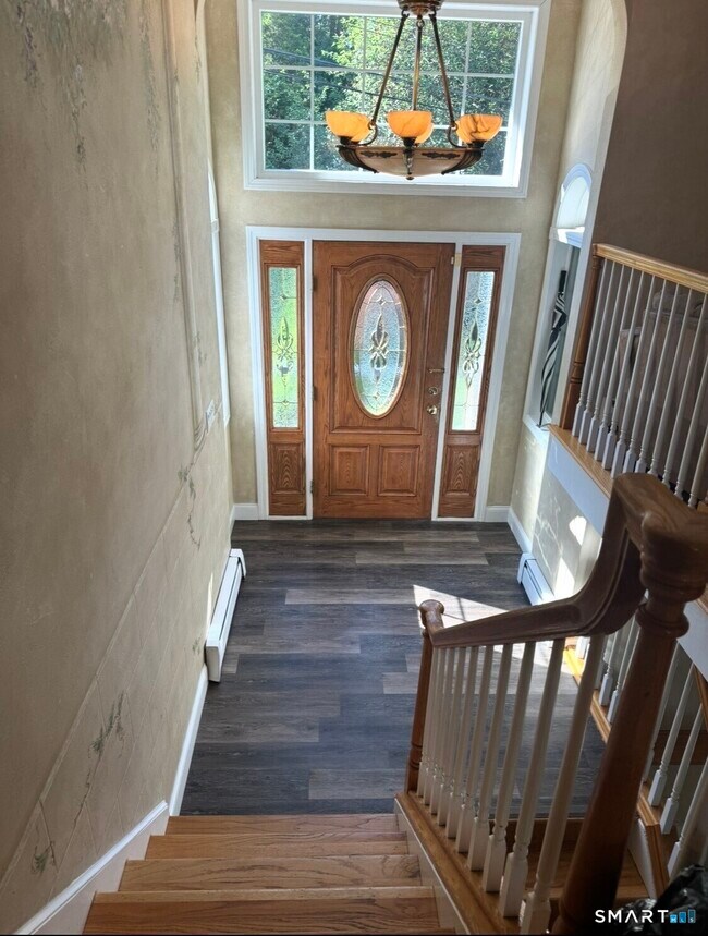 Building Photo - 131 Old Elm Rd