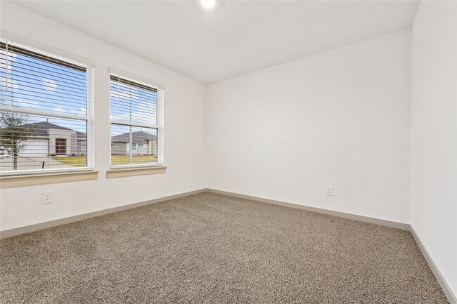 Building Photo - 714 Boer Plns Dr