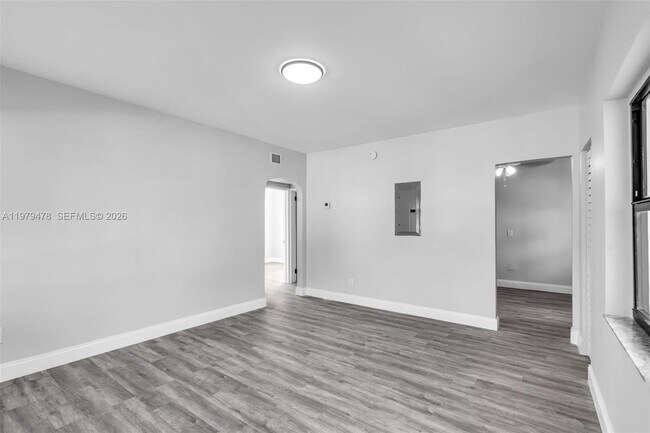 Foto del edificio - 130 SW 31st Ct