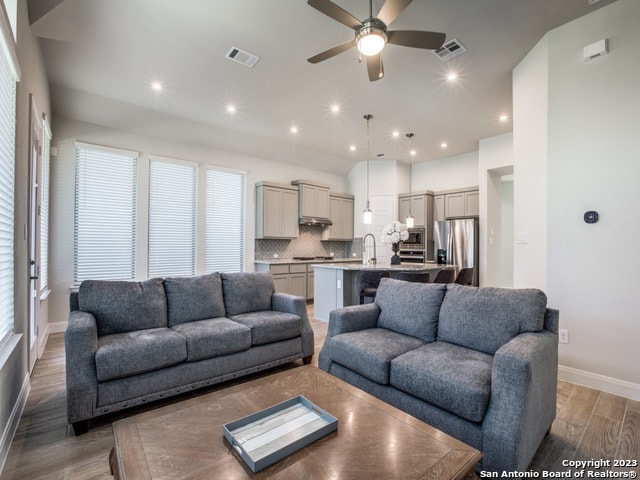 Building Photo - 11331 Carmen Heights