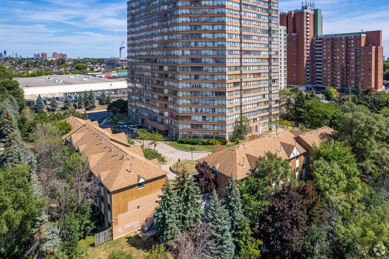 Building Photo - Vila Gaspar
