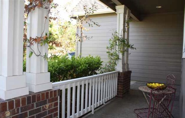 Foto del edificio - 5 Bedrooms and 2.5 Bathrooms with Views of the Rolling Hills of Corvallis Country Club