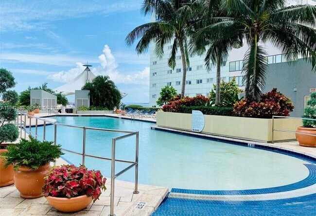 Foto del edificio - 253 NE 2nd St