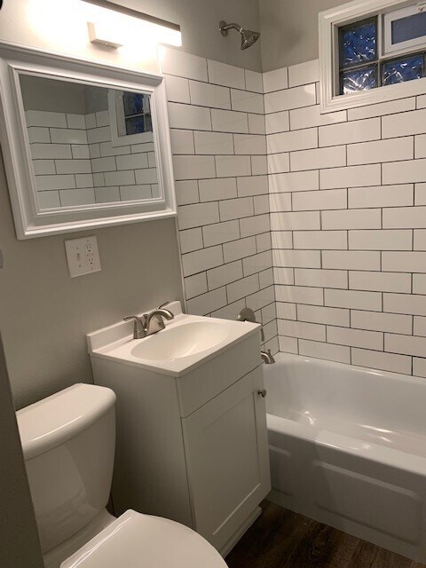 Primary Photo - 3042 Woodland Dr SW