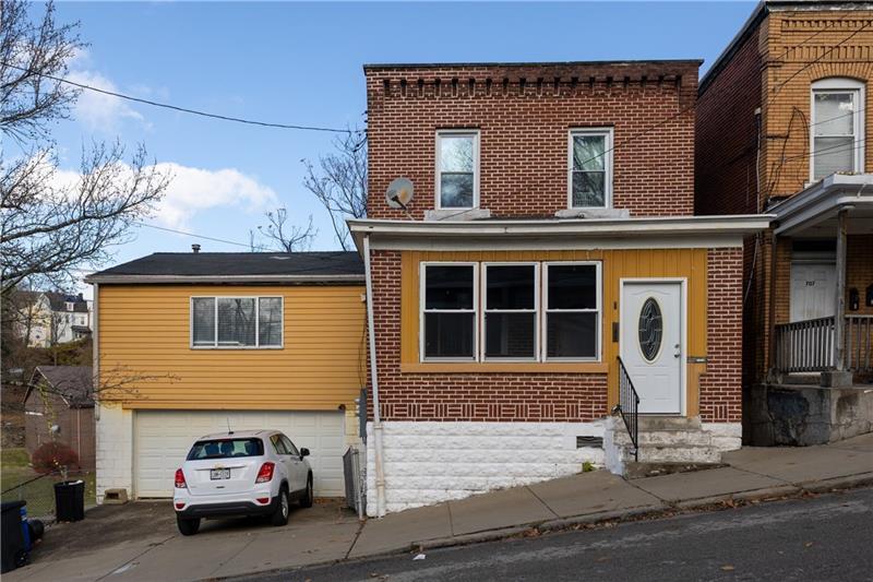 Foto principal - 705 Cherokee St