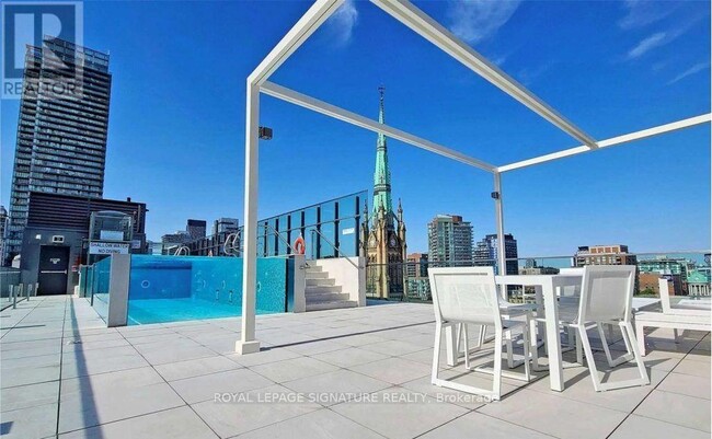 Building Photo - 60 Colborne St