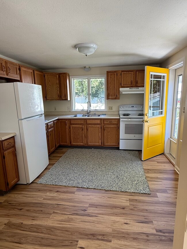 Building Photo - 5A Caryn Dr