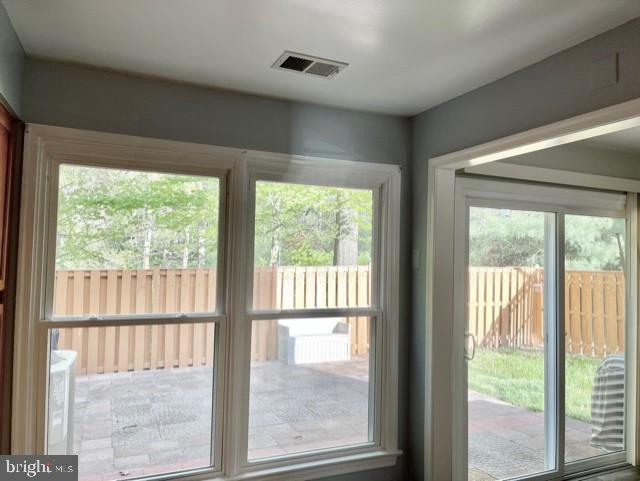 Building Photo - 1633 Howard Chapel Ct