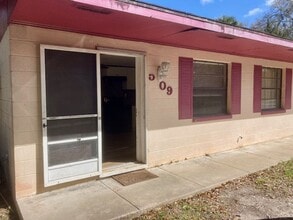 Building Photo - 509 NE 11th St