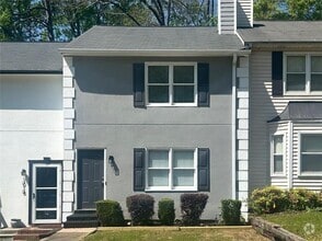 Building Photo - 1016 Kennesborough Rd NW