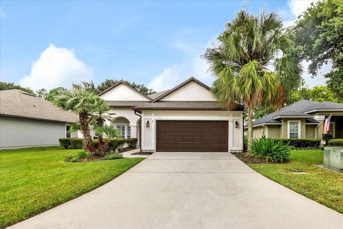 Foto principal - 4569 Comanche Trail Blvd