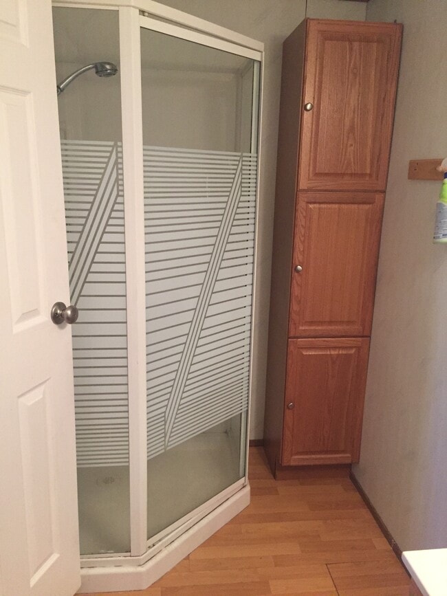 Building Photo - 3 Bed 2 Bath Unit in Fort Mcmurray, AB