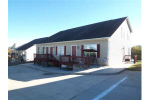 Building Photo - 1532 Redwood Dr