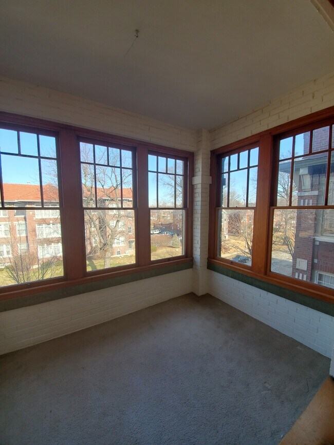 Foto del edificio - 5788 Pershing Ave