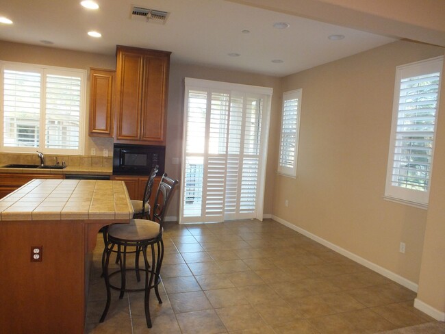 Foto del edificio - 55+ Eskaton Placerville 2/2 corner lot unit!