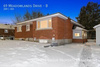 Building Photo - 69 Meadowlands Dr