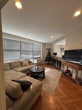 Building Photo - 100 Marshall St