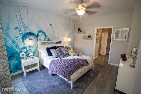 Foto del edificio - 2 br, 1.5 bath  - 421 W Church St Apt 208