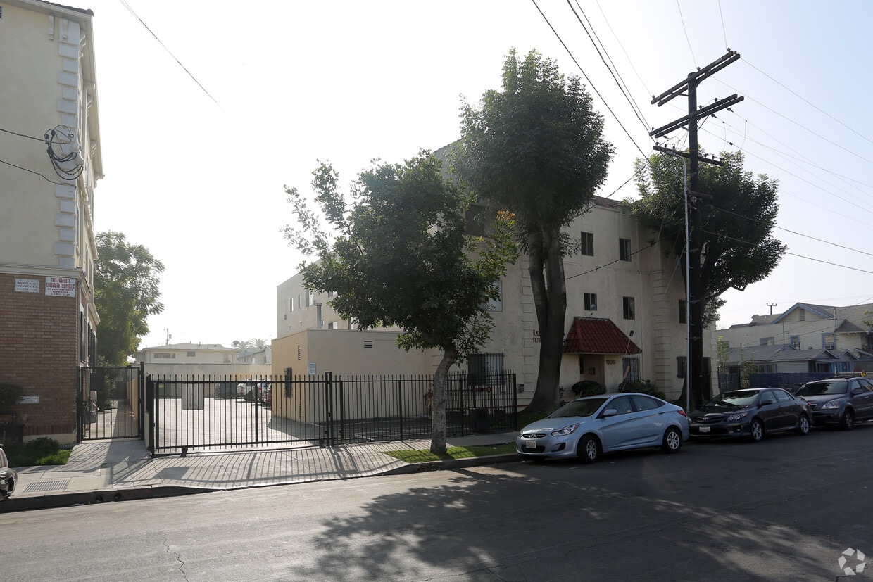 Primary Photo - Haven 501 Apartments (Burlington)