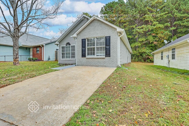 Building Photo - 686 Thomasville Blvd SE