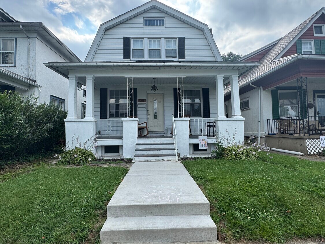 Foto principal - 1213 Wood St