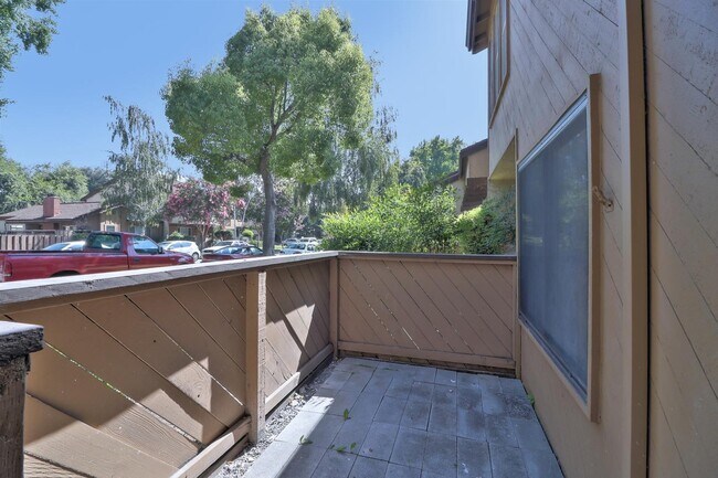Foto del edificio - 891 Beaver Creek Way