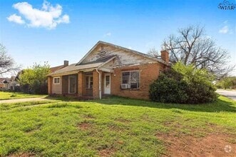 Building Photo - 2017 McGregor Ave