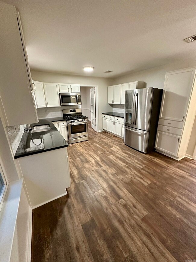 Foto del edificio - 7501 Oak Ridge Rd