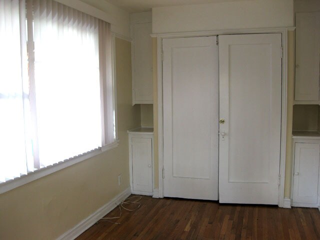 Building Photo - 1406 N Las Palmas Ave