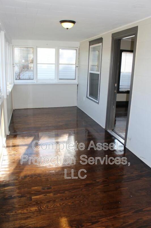 Foto del edificio - 6752 Woodmar Ave