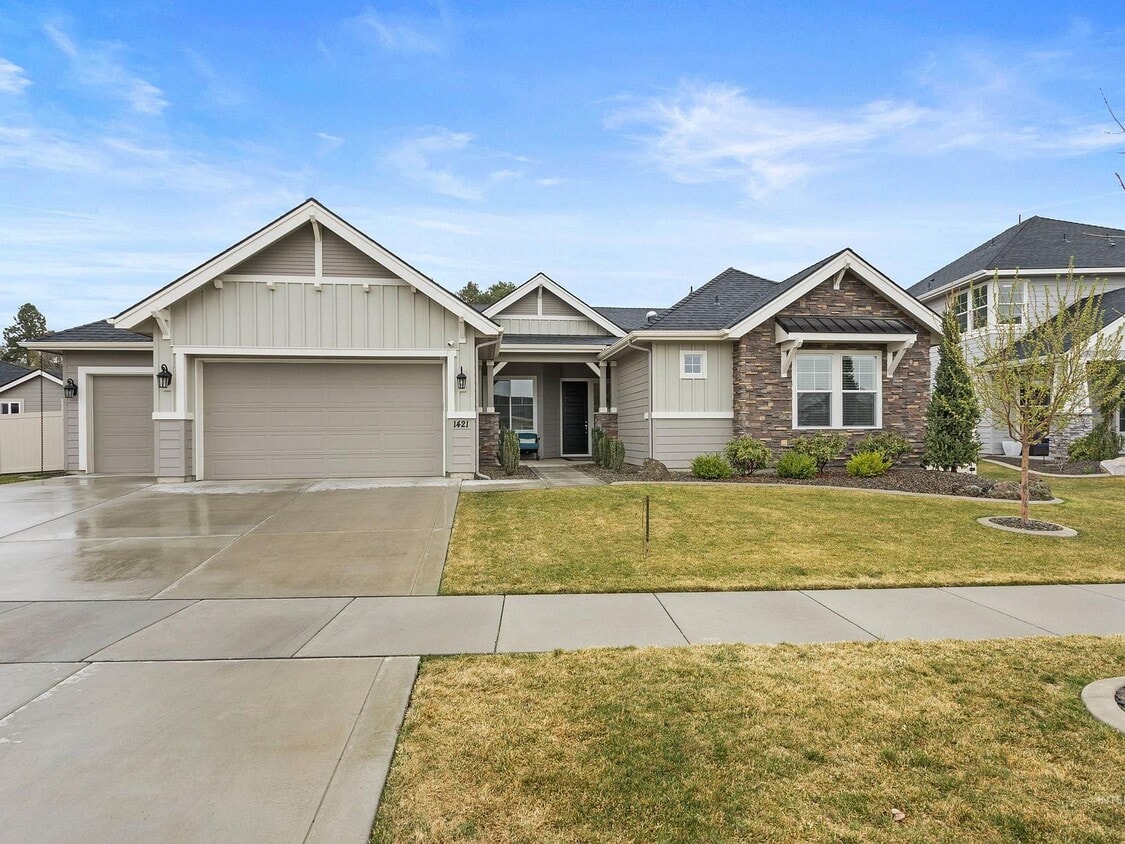 Foto principal - 1421 W Whitehall Dr