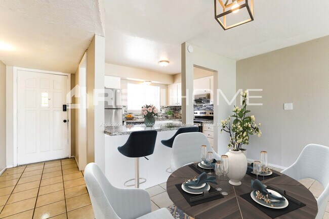 Foto del edificio - 8514 W Piccadilly Rd