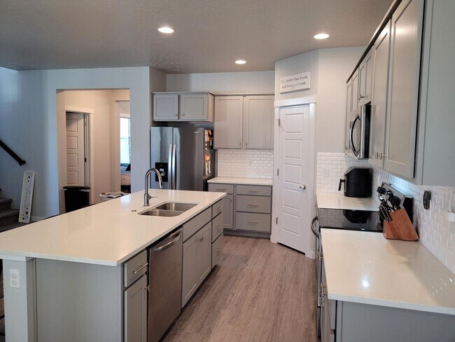 Building Photo - Stunning Home in Meridian with Bonus Room!